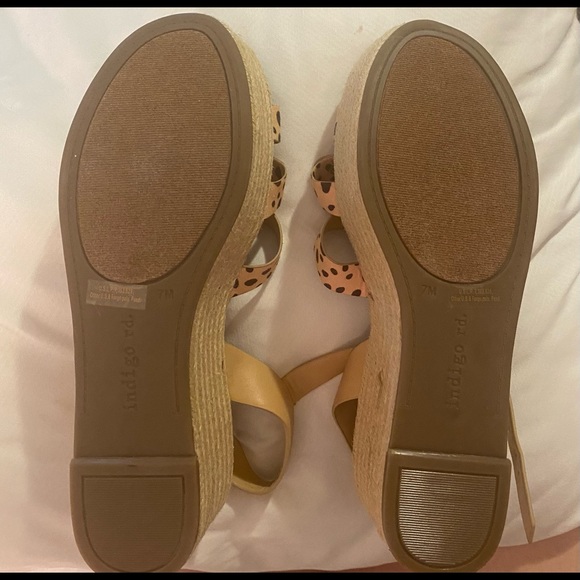 Indigo Rd Helmsley Platform Sandals NWOT - Picture 5 of 7